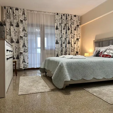 Geany Ultracentral Apartment Craiova